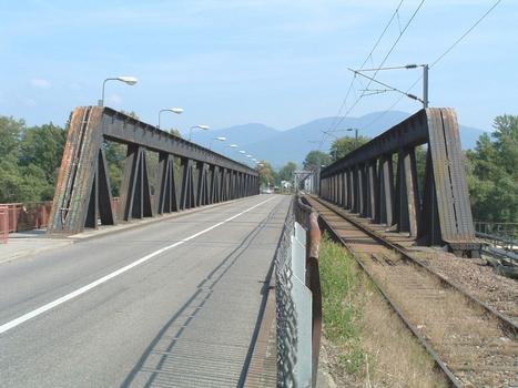 Bridge crossing the Grand Canal d'Alsace at Chalampé