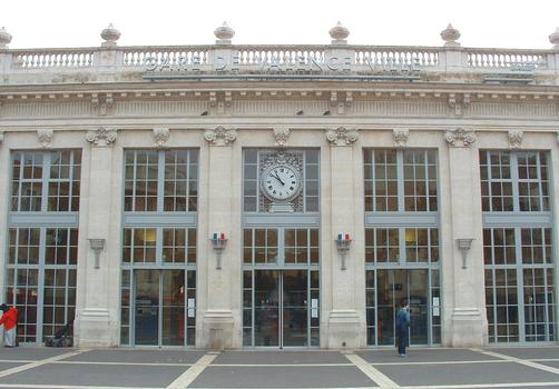 Valence Railroad Station