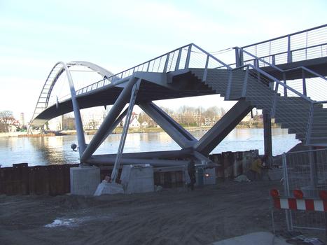 Footbridge between Weil am Rhein (Germany) and Huningue (France)