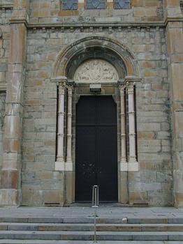 Notre Dame de la Salette, à La Salette (38/Isère/Rhône-Alpes). Vues extérieures