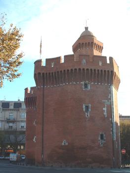 Perpignan: Le Castillet (14ème siècle). Abrite le Musée des Arts et Traditions