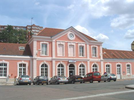 La gare SNCF du Creusot (71 Saone et Loire)