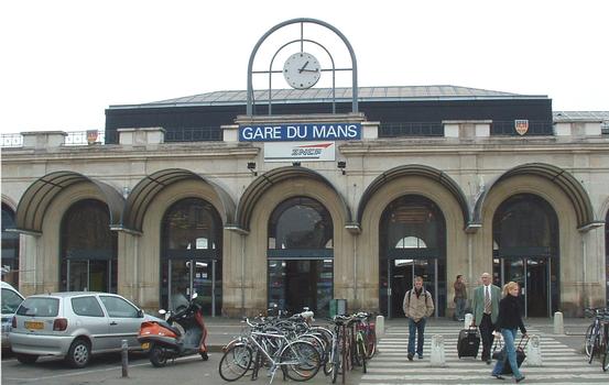 Le Mans Station