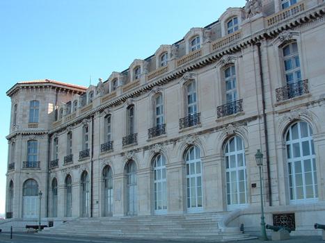 Façade nord du Palais impérial du Pharo de Marseille