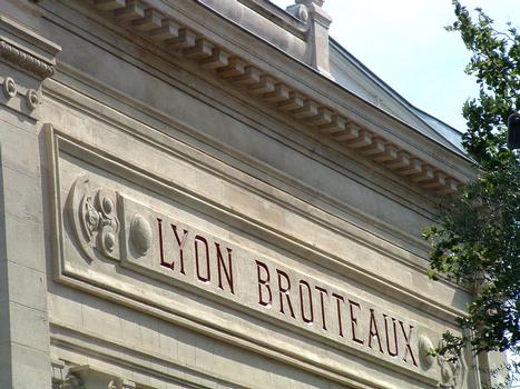 Lyon: L'ancienne gare SNCF de Lyon-Brotteaux. (Elle est remplacée par la gare de Lyon Part-Dieu)