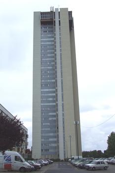 Maxeville: La Tour Panoramique, les Aulnes. Hauteur 96 m. Hauteur à l'antenne: 108 m