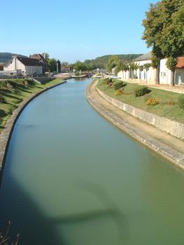 Le canal de Bourgogne à Montbard (21). (1828-1833)