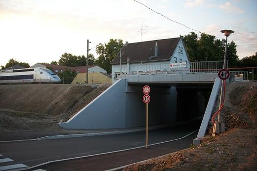Pont du Tunnel: Passage routier inférieur sous les voies de la ligne Mulhouse-Thann du Tram-Train