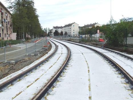 Mulhouse: Tram-train, travaux de prolongement de la ligne Nord-Sud dans le quartier de Bourtzwiller. Situation des travaux au 26.10.2008