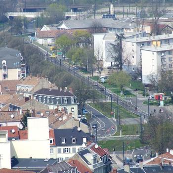 Mulhouse: Ligne Nord-Sud du Tram-Train, boulevard de «La Marseillaise»