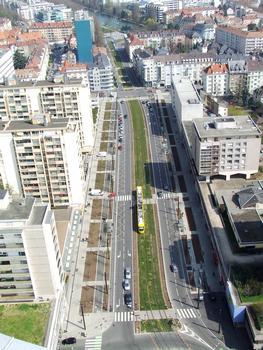 Mulhouse: Section du Boulevard de l'Europe de la ligne Est-Ouest du Tram-Train