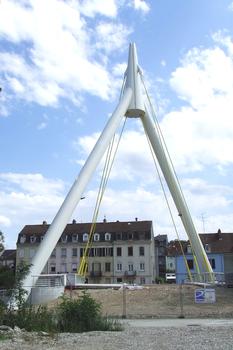 Mulhouse: Pont de la Fonderie au-dessus du Canal du Rhône au Rhin.(Pont en construction: état des travaux au 19.08.2006)
