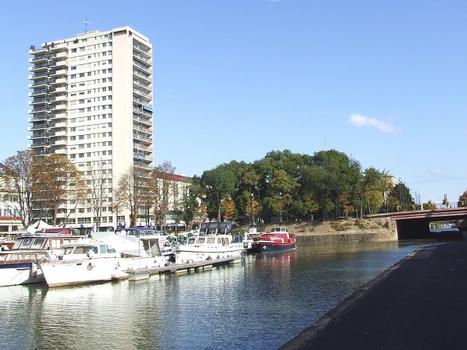Port de plaisance de Mulhouse sur le Canal du Rhône au Rhin