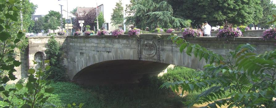 Mulhouse: Le Pont Nessel sur le Canal de l'Ill, construit en 1906