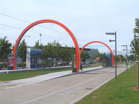 Mulhouse: Station «Palais des Sports» de la ligne Est-Ouest du Tram-Train mise en service mi-mai 2006
