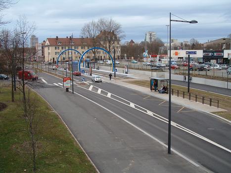 TramTrain Ost-West-Linie in MülhausenHaltestelle Daguerre