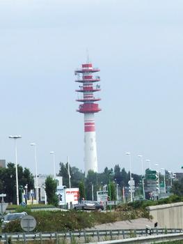 Emetteur radio-télécommunications dans les quartiers Ouest de la ville de Nantes