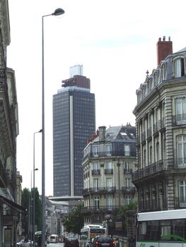 Nantes: IGN (Immeuble de Grande Hauteur). La Tour de Bretagne