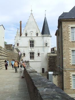 Château des Ducs de Bretagne.Vues prises à l'intérieur de l'enceinte