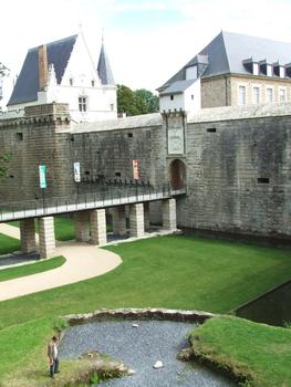 Remparts du Château des Ducs de Bretagne à Nantes