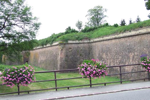 Remparts de la fortification de Neuf-Brisach