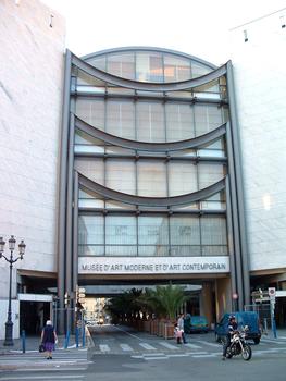Nice: Musée des arts modernes en contemporains