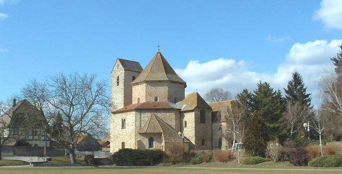Eglise octogonale d'Ottmarsheim (68-Alsace). (Réplique de l'Eglise d'Aix-la-Chapelle en Allemagne