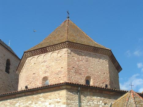 Eglise octogonale d'Ottmarsheim (68-Alsace). (Réplique de l'Eglise d'Aix-la-Chapelle en Allemagne
