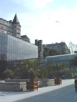 Pau: Le siège du Conseil Général du Département des Pyrénées-Atlantiques. (Hôtel du Département)