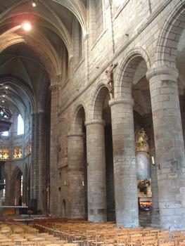 Cathédrale St Etienne de Saint-Brieuc. (22 - Bretagne)