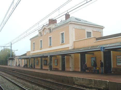 Gare SNCF de Sens (83-Yonne)