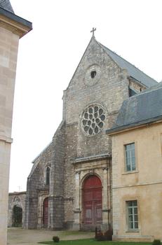 Alte Kirche Saint-Jean in Sens, jetzt Teil der Ummauerung des Saint-Jean-Krankenhauses