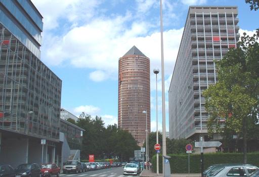 Crédit Lyonnais Tower (Lyon, 1977)
