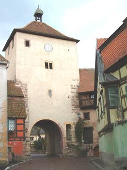 Turkheim (68 - Alsace). Obertor / porte supérieure d'entrée de la Ville
