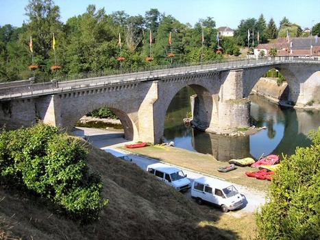 Bridge across the Gave d'Oloron at Navarrenx