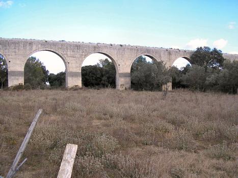 Aquädukt in Castries