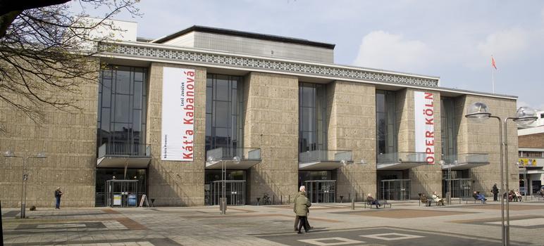 Opernhaus am Offenbachplatz Fertigstellung im Jahre 1957 - Die Kölner Oper umfasst 1346 Sitzplätze