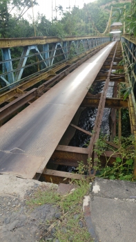 Alte Hängebrücke Mataram