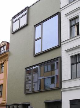 Wohn- und Geschäftshaus, Auguststraße 26a, Berlin Mitte