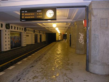 Rüdesheimer Platz Metro Station