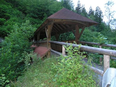 überdachte Holzbrücke bei Pottenstein, Oberfranken