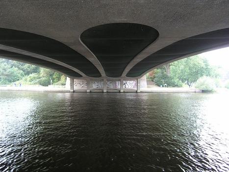 Kennedybrücke, Hamburg