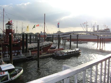 Überseebrücke, Hamburg