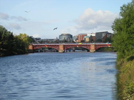 Pipe Bridge and Weir, Glasgow