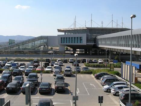 Metro/Train Station Terminal am Athener Flughafen