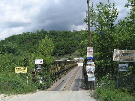 Brücke über den Arachthos, Plaka, Ioannina, Epirus, Griechenland