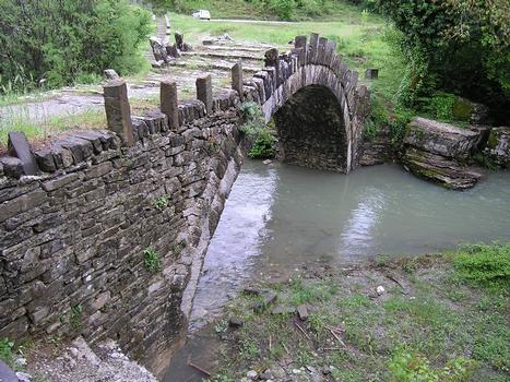 Kapetan Arkouda Brücke, Dilofo, Ioannina, Epirus