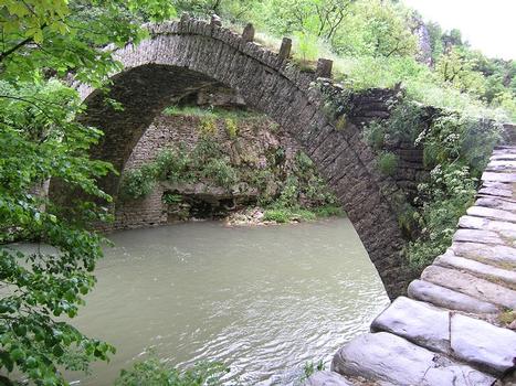 Lazaridi-Brücke bei Kipi, Ioannina, Epirus
