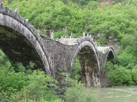 Kalogeriko oder Plakida Brücke, Koukouli, Epirus