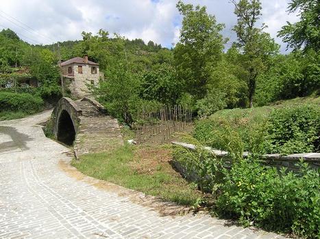 Papa Ilia Brücke, Doliani, Ioannina, Epirus